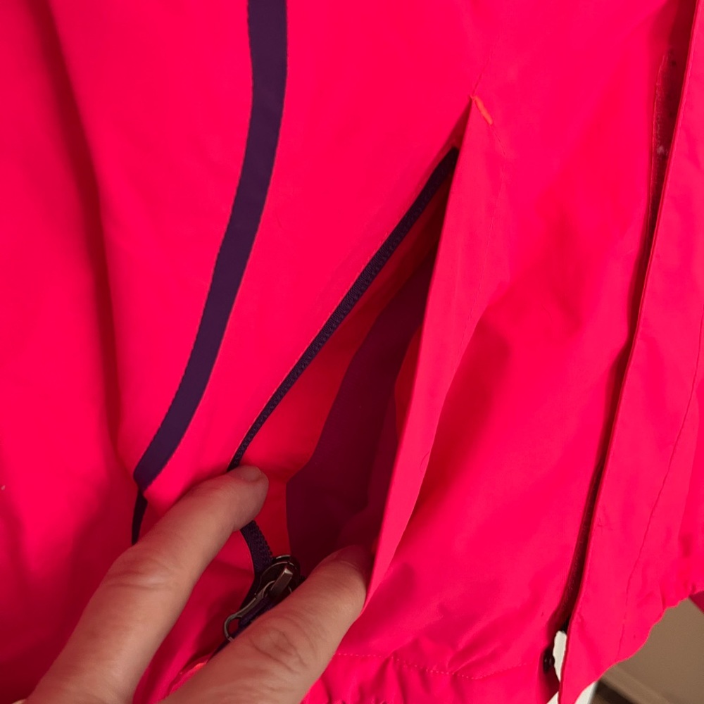 The North Face Pink and Purple Ski Puffer Jacket - Picture 6 of 16